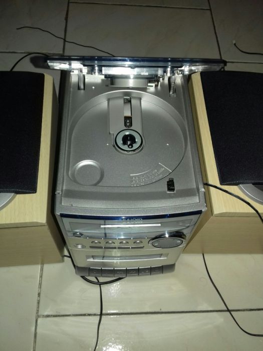 Aparelhagem Rádio CD k7 Sanyo