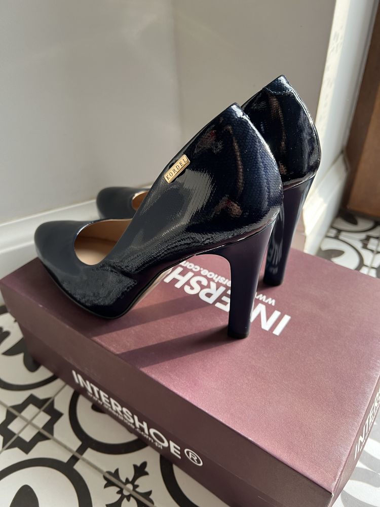 Buty damskie na obcasie Intershoe granatowe rozmiar 39 skóra naturalna