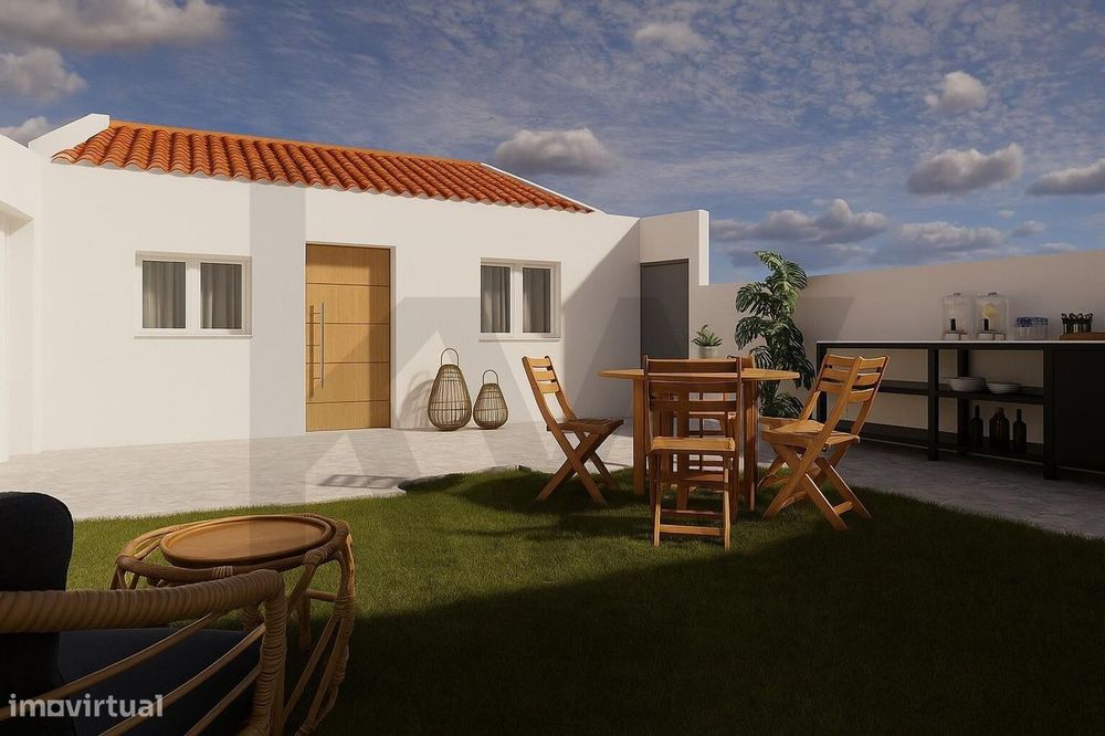 Moradia T3 térrea com quintal em Sarilhos Grandes, Montijo