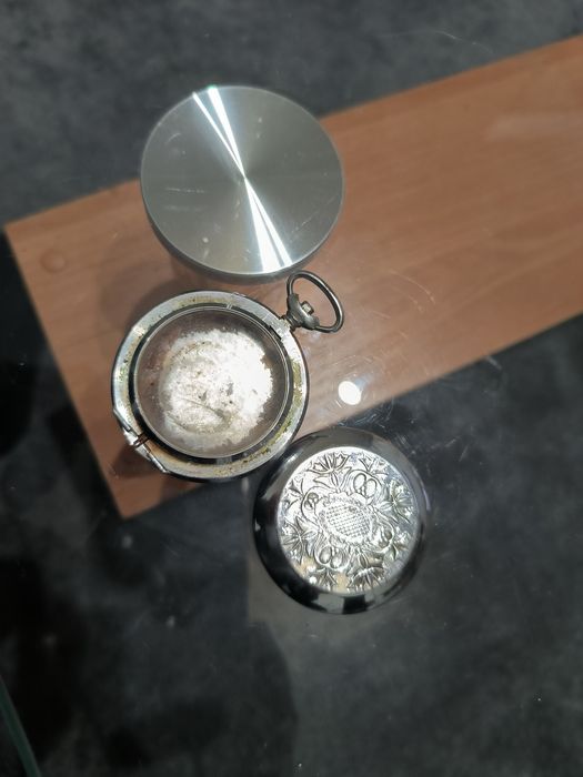 Stary zegarek kieszonkowy