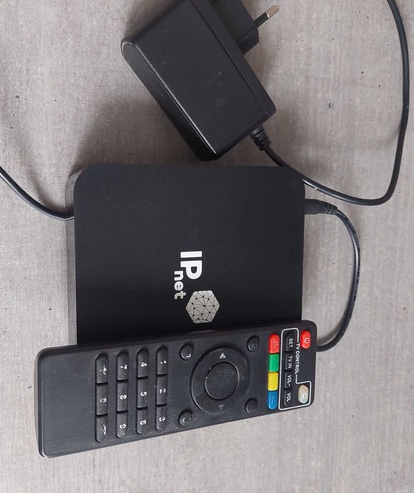 Приставка IPnet TV Box Wi-Fi