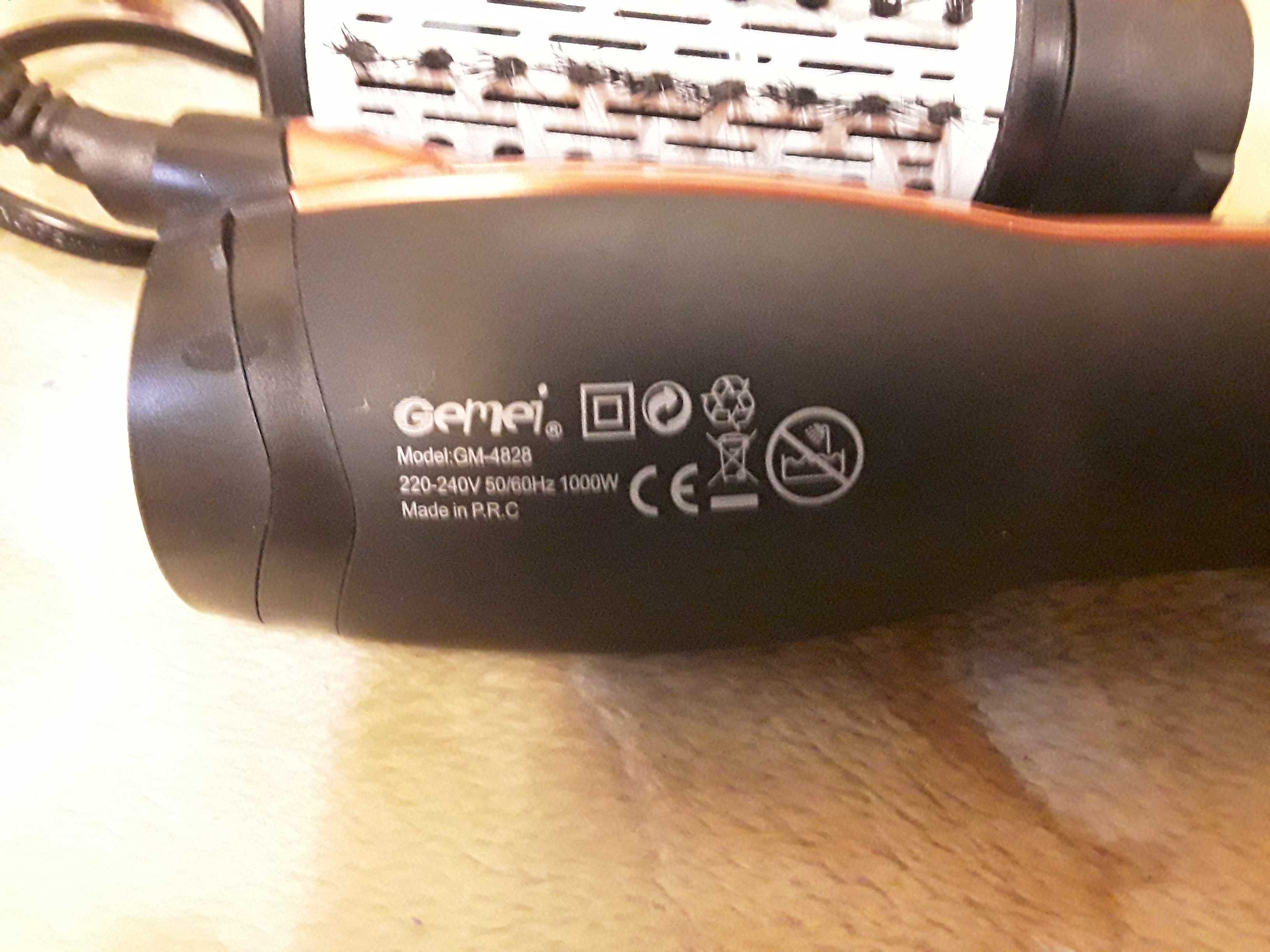Фен Gemei GM-4828