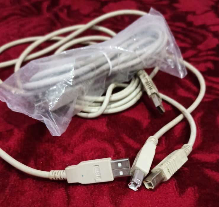 Четыре кабель USB для принеров