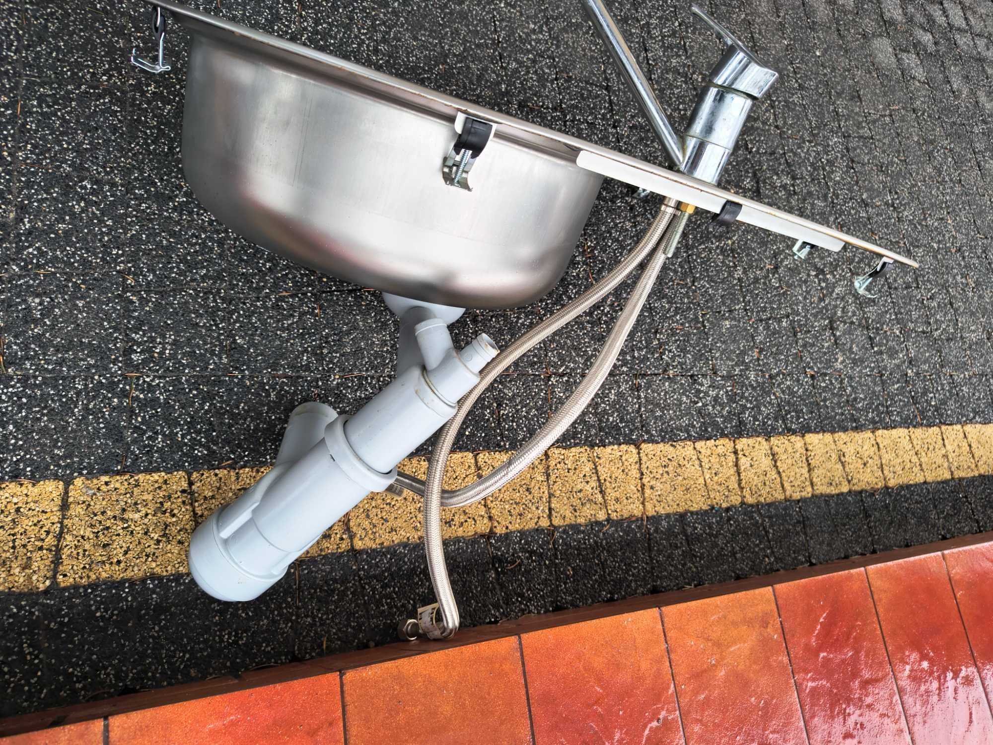 Zlewozmywak zlew jednokomorowy srebrny z baterią używany