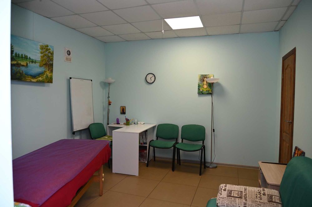 зал та кабінети для масажу
