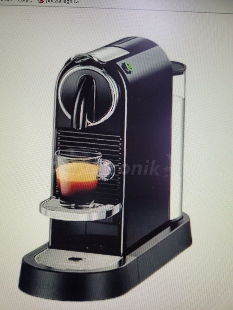 Ekspres Nespresso.