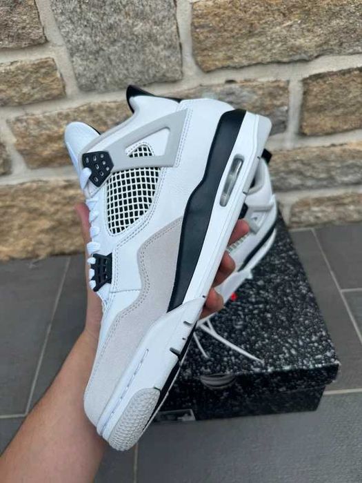 buty_Jordan_4_Retro_Black_Military_ Espadryle/ Rozmiar 40