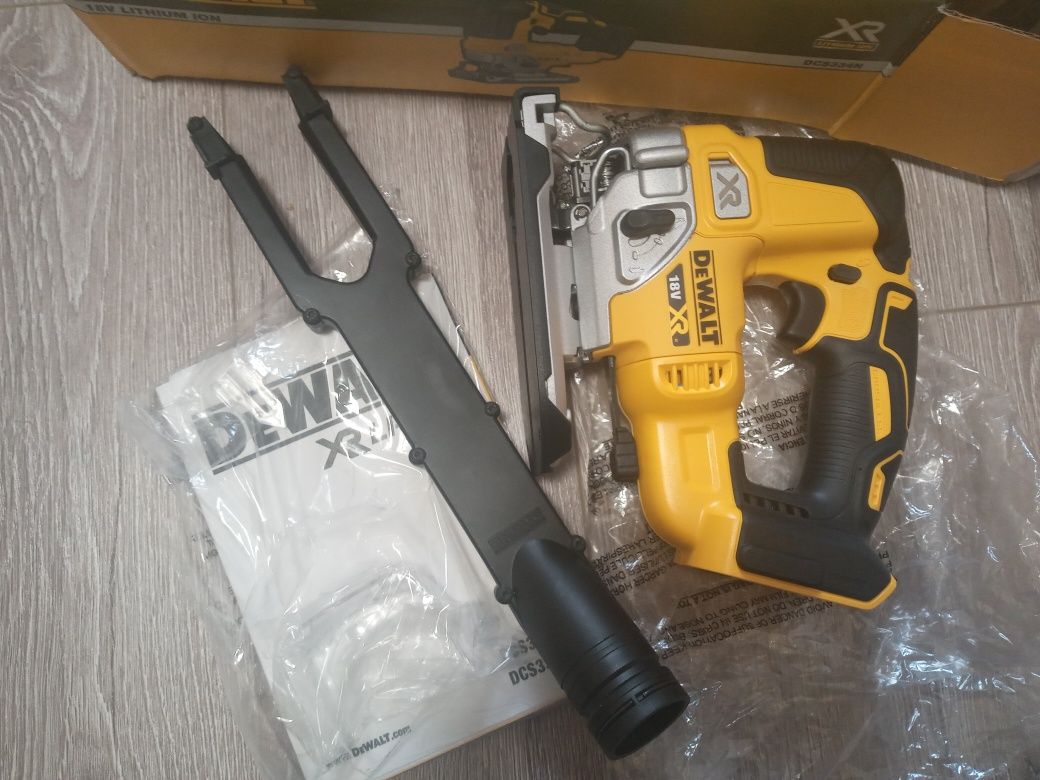 Лобзик акумуляторний DeWALT DCS334N (без акумулятора та ЗП)(DCS334N)