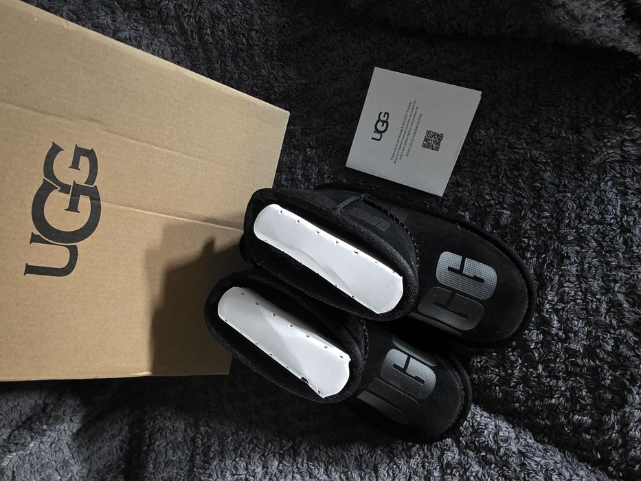 Nowe oryginalne śniegowce UGG 26