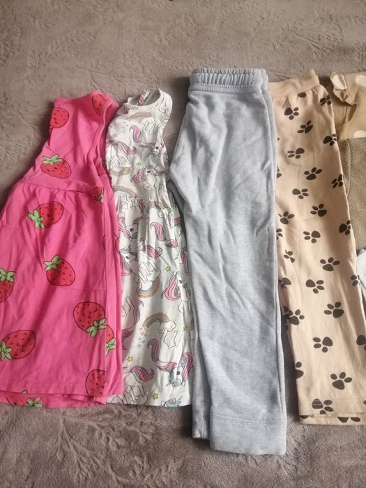 Речі для дівчинки