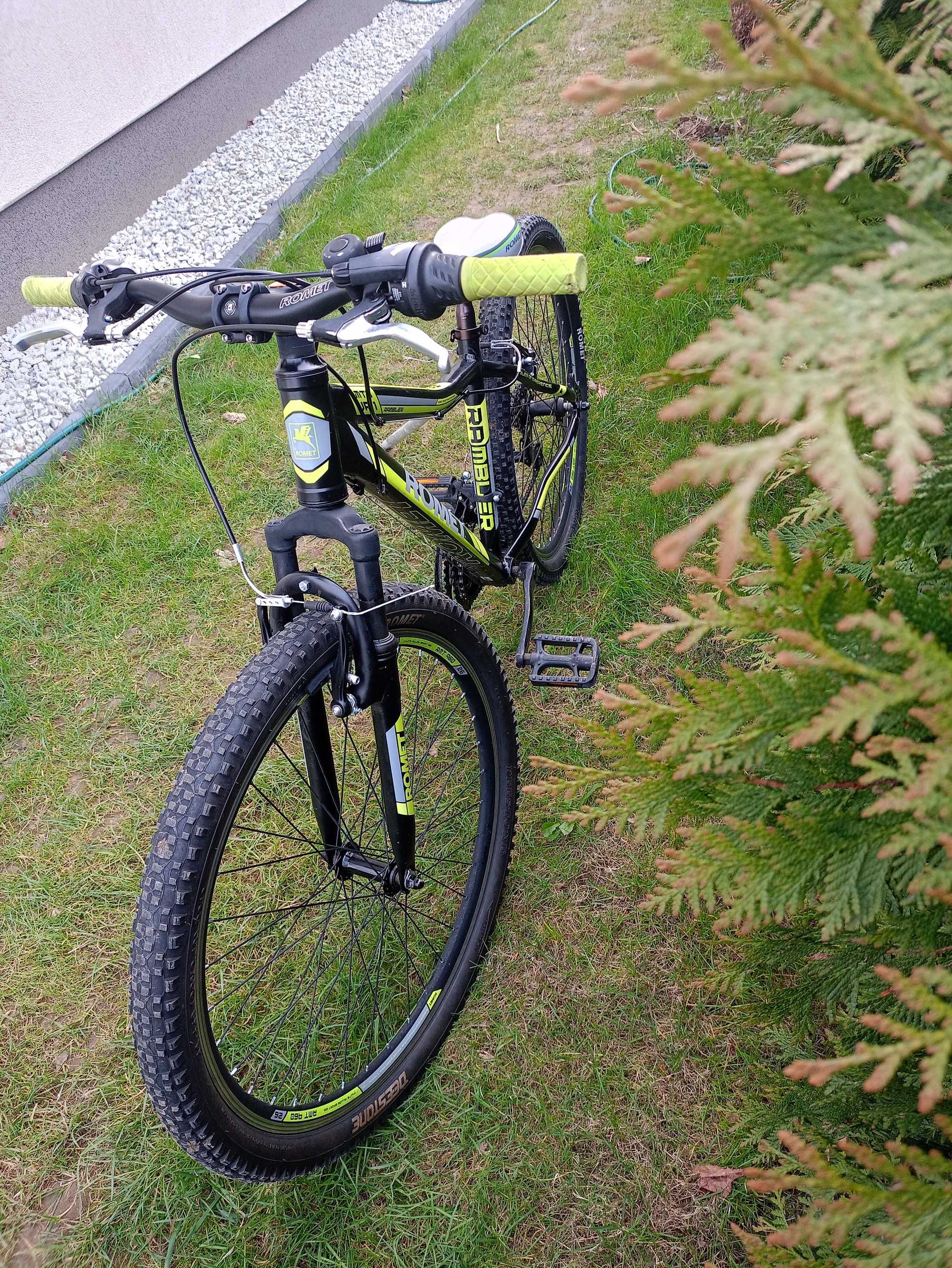 Sprzedam rower Romet Rambler JR1 26" czarno-zielony