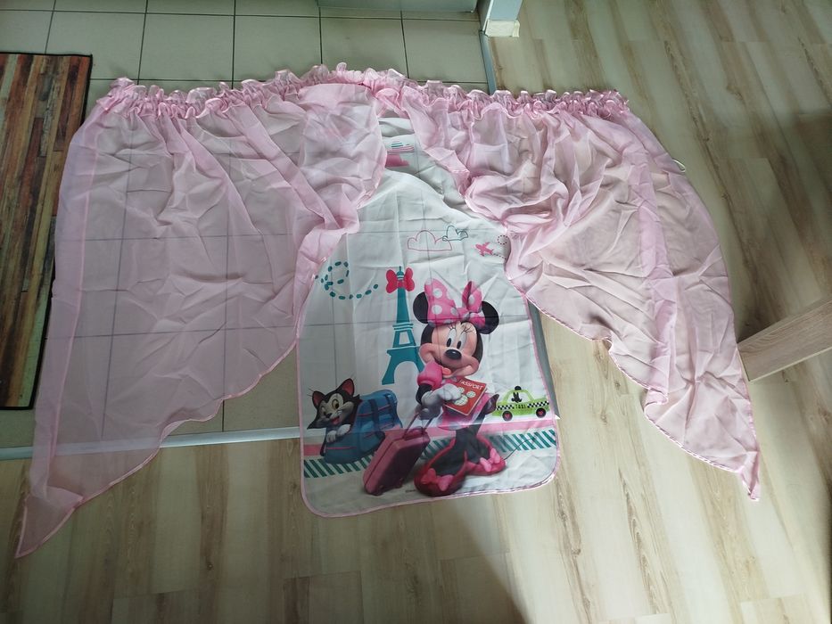 Śliczna firanka do pokoju dziewczynki Myszka Minnie