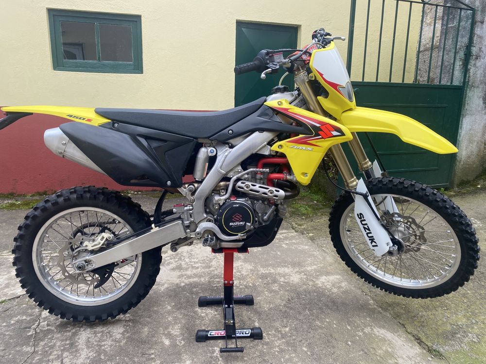 SUZUKI RMX450Z 2011