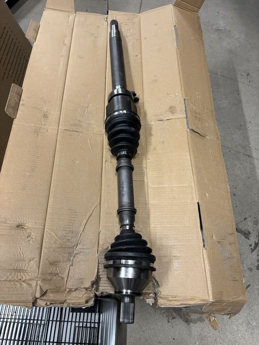 Półoś przegób volvo v50 2.0 diesel