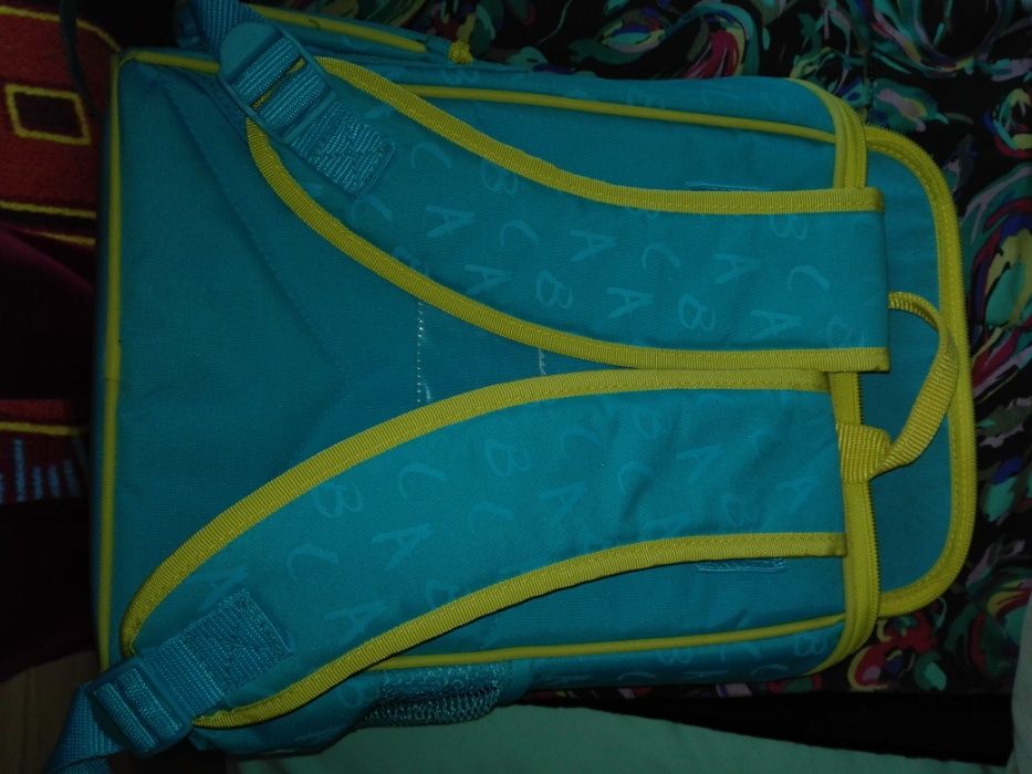 Mochila escolar como nova