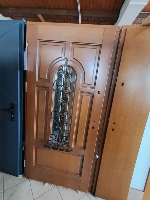 Drzwi drewniane lewe 101x209 cm