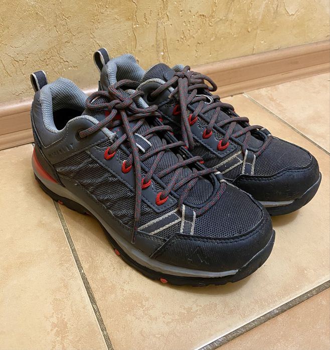 Гірські кросівки McKinley Kona V AQX J 417280-900046 оригінал. ТОРГ!