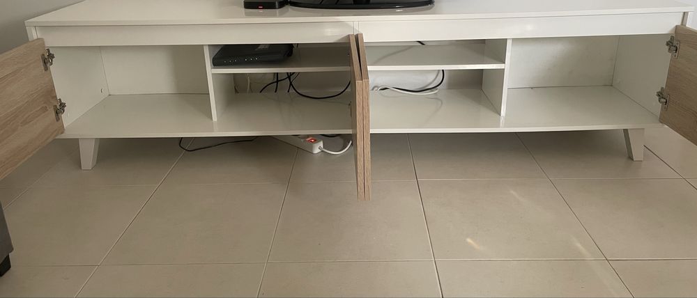 Aparador TV como novo