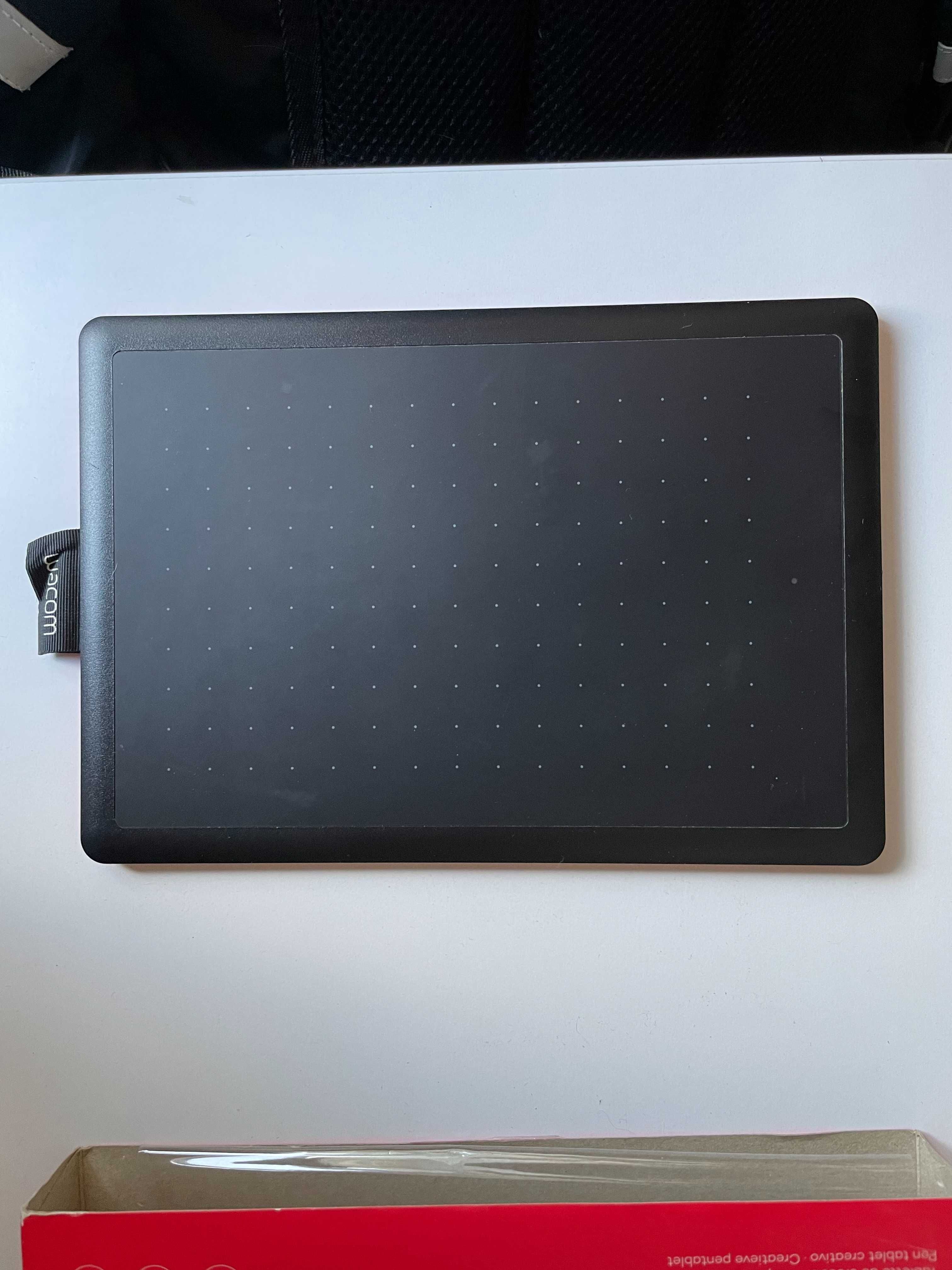 Новий Графічний планшет Wacom One by Small Black (CTL-472-N)