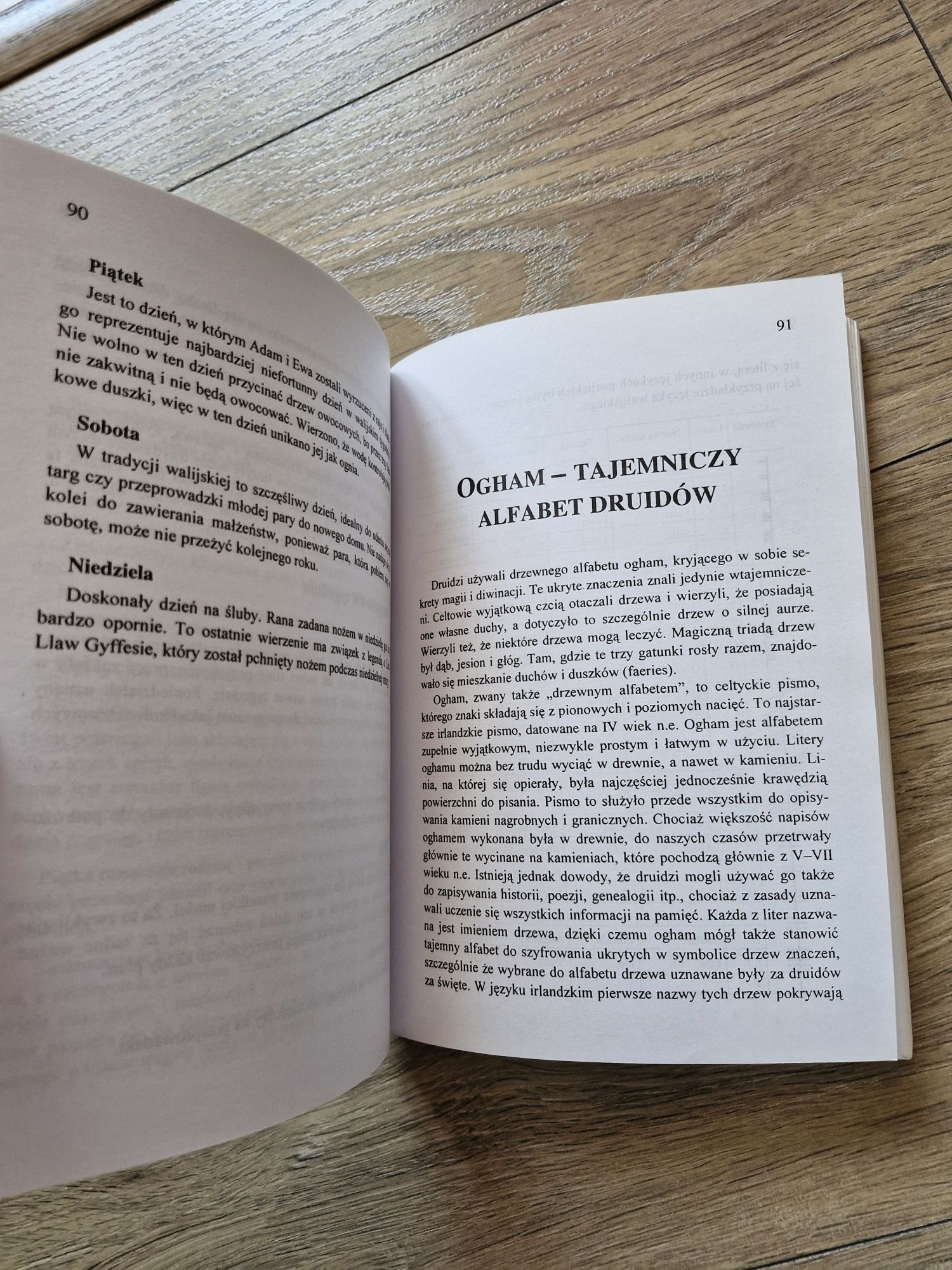Magia Celtów i Wikingów Adrian Devine