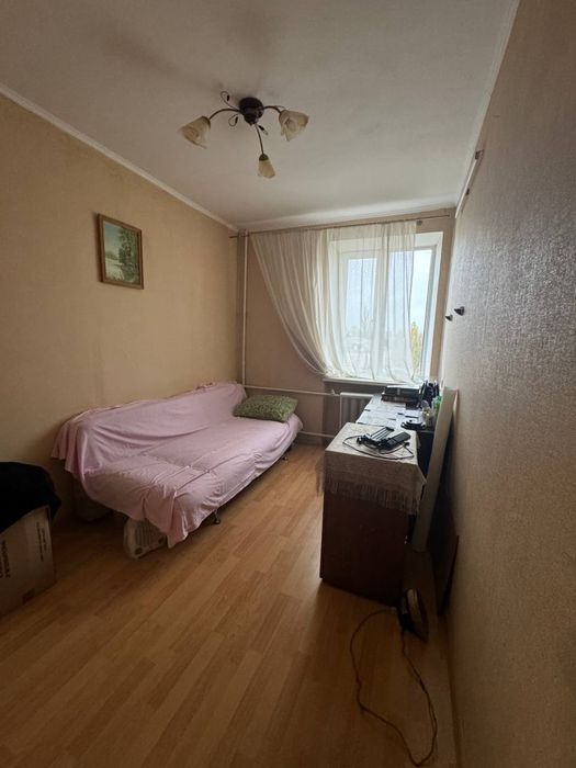 без %  трикімнатна Соломʼянський район по вул. Вацлава Гавела 57/38