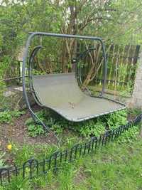 Huśtawka ogrodowa łóżko ogrodowe