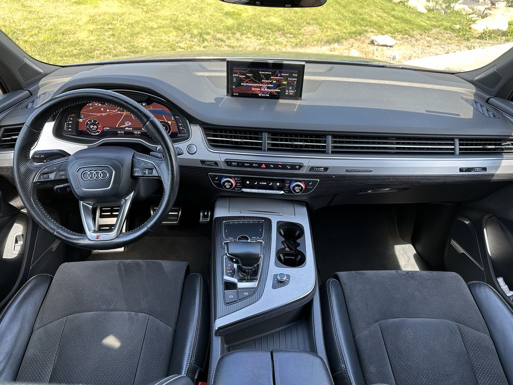 Audi Q7 2017 год