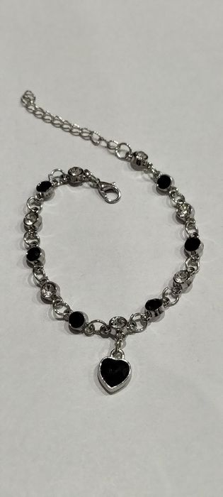 Bransoletka magnetyczna z serduszkiem