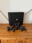 [PS4] Konsola SONY PlayStation 4 Pro 1TB + Pad + Stacja ładująca SONY