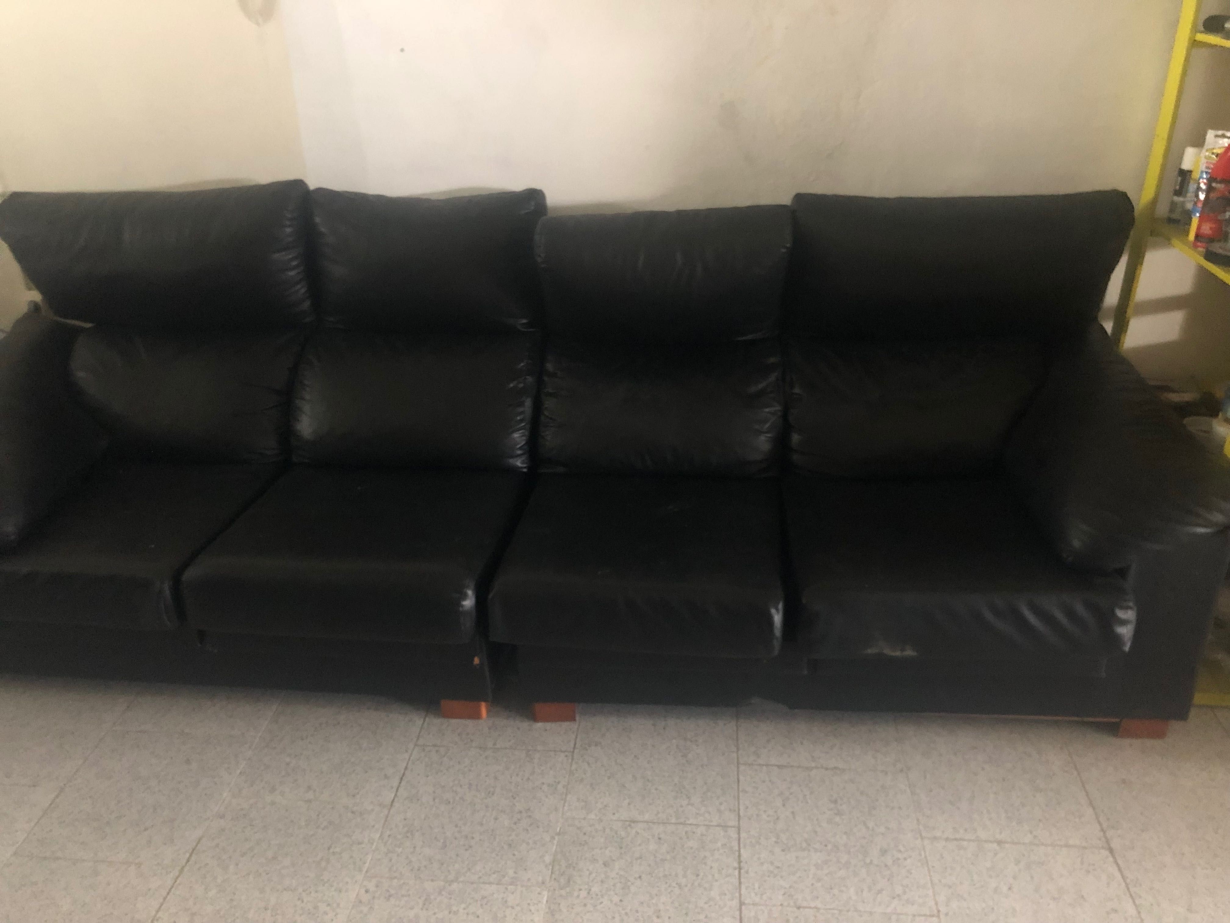Frigorífico Indesit mais sofá 4 lugares