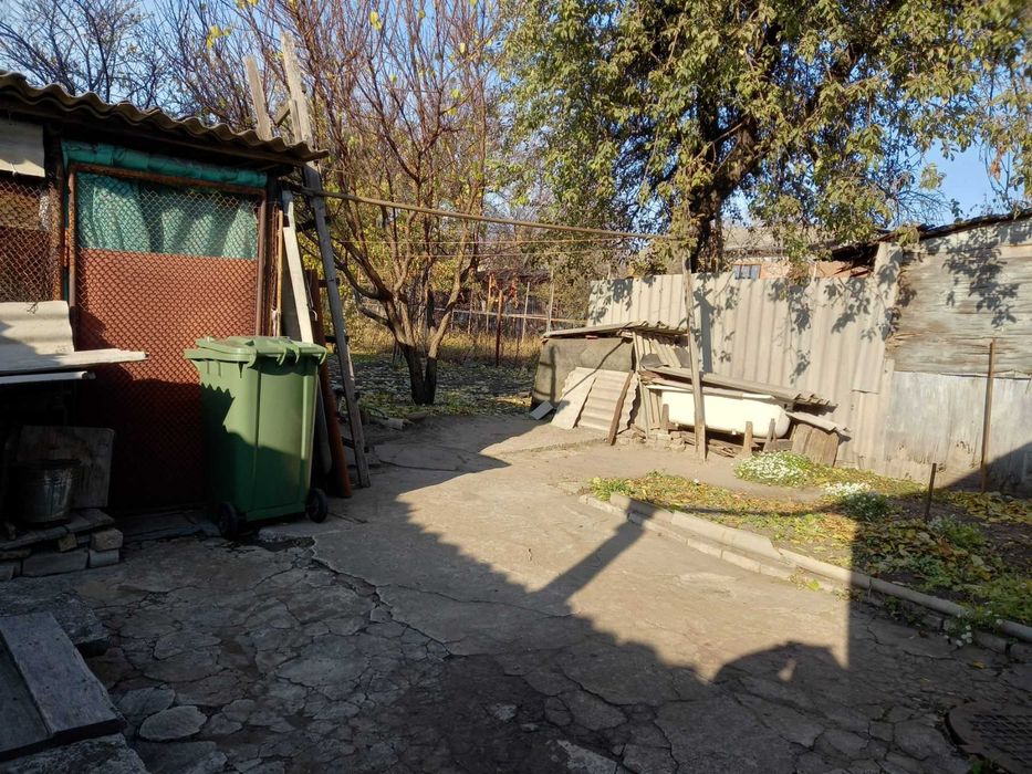 Продаж будинку на Казбеті. Ділянка 14 соток.