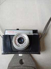 Stary aparat fotograficzny Smena 8 M z futerałem