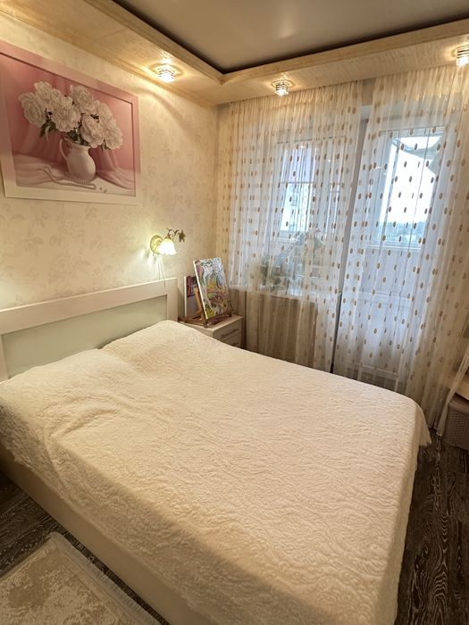 5 Черемушки/Бреуса,уютная квартира 89м с ремонт,кухня 14м,все остается