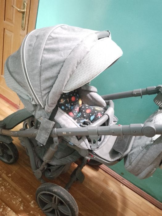 Продам дитячу коляску 2в1