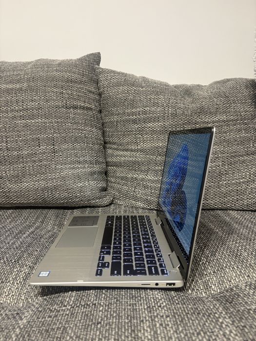 Laptop Dell Inspiron 7386 2-in-1• i7 • 16GB • 512GB • Windows 11 Pro
