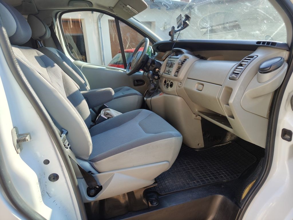 Opel Vivaro 2,0D 9-Osobowy ,,Zamiana,,