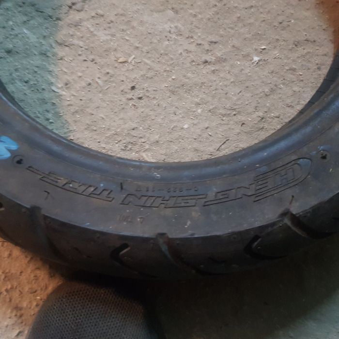 Opona nr b3 90/90-12 jak nowa do skutera