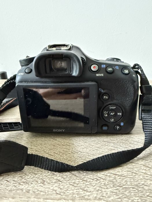 Lustrzanka cyfrowa Sony Alpha SLT A58 +futeral