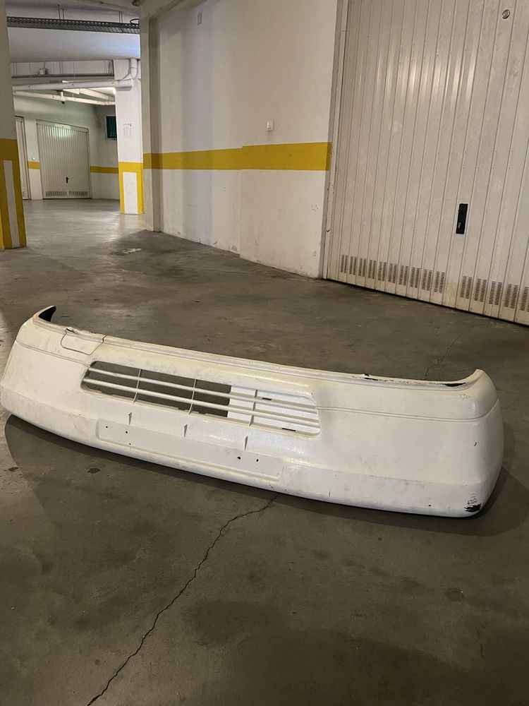Para-choques ax branco usado