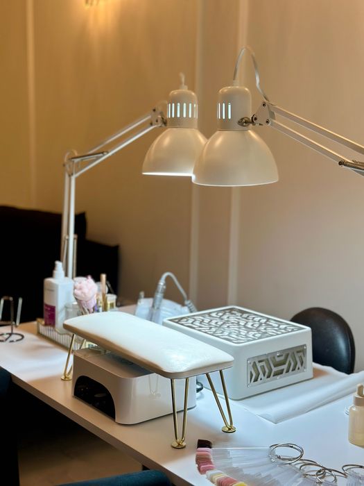 Poszukujemy certyfikowanej stylistki paznokci do luksusowego salonu