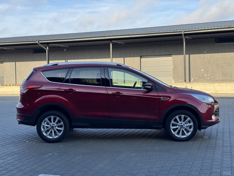 Продаєтся Ford Kuga 2015 року