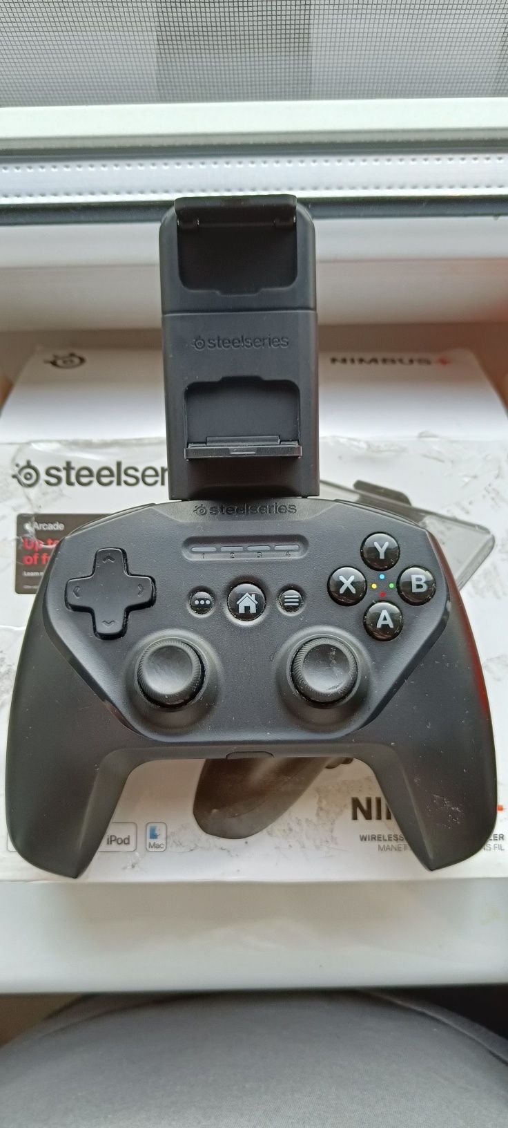 Kontroler bezprzewodowy SteelSeries Nimbus+
