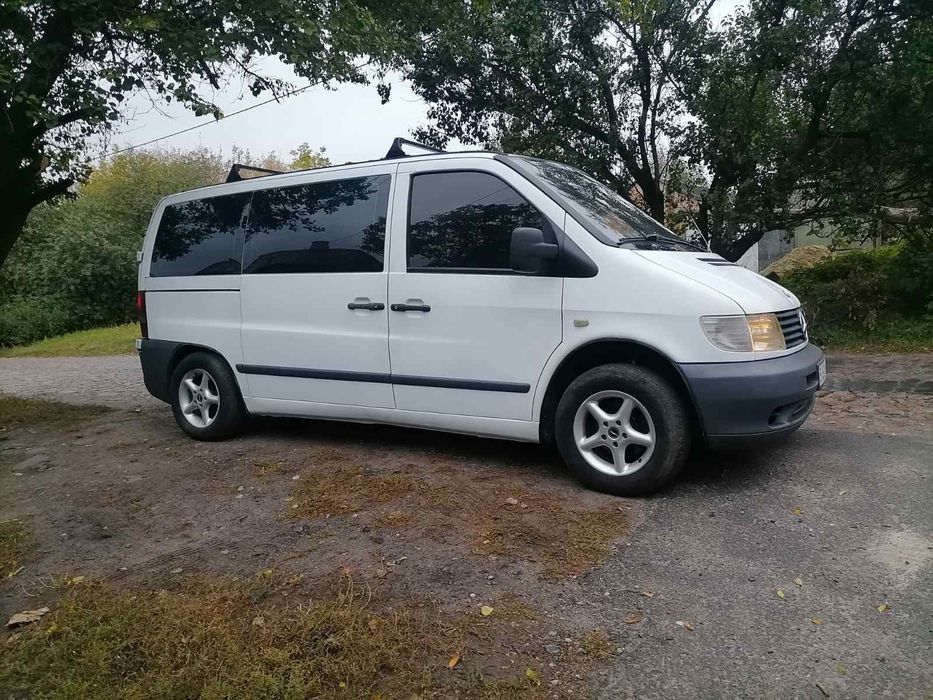 Продам автомобіль Mercedes Vito
