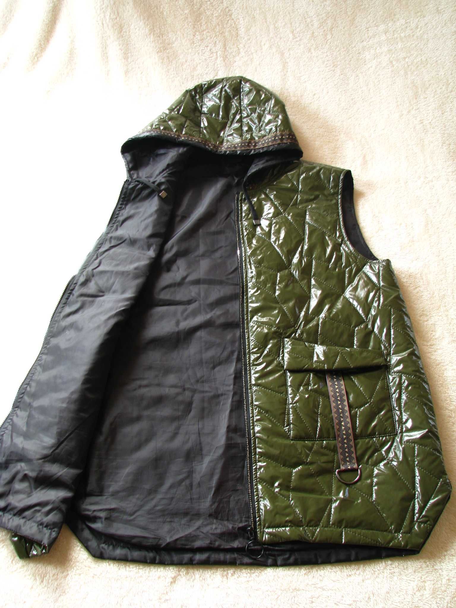 Pikowany bezrękawnik, długa kamizelka z kapturem, rozm. 48 / XXXL