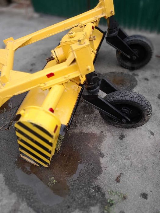 Щітка комунальна дорожня. Виробник Польща б/у.