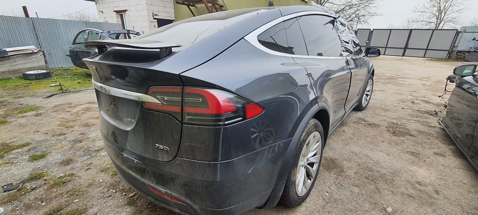 Розборка Tesla Model X P90D Signature