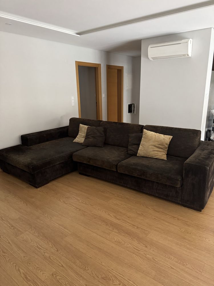 Sofá de 3 lugares com chaise longue