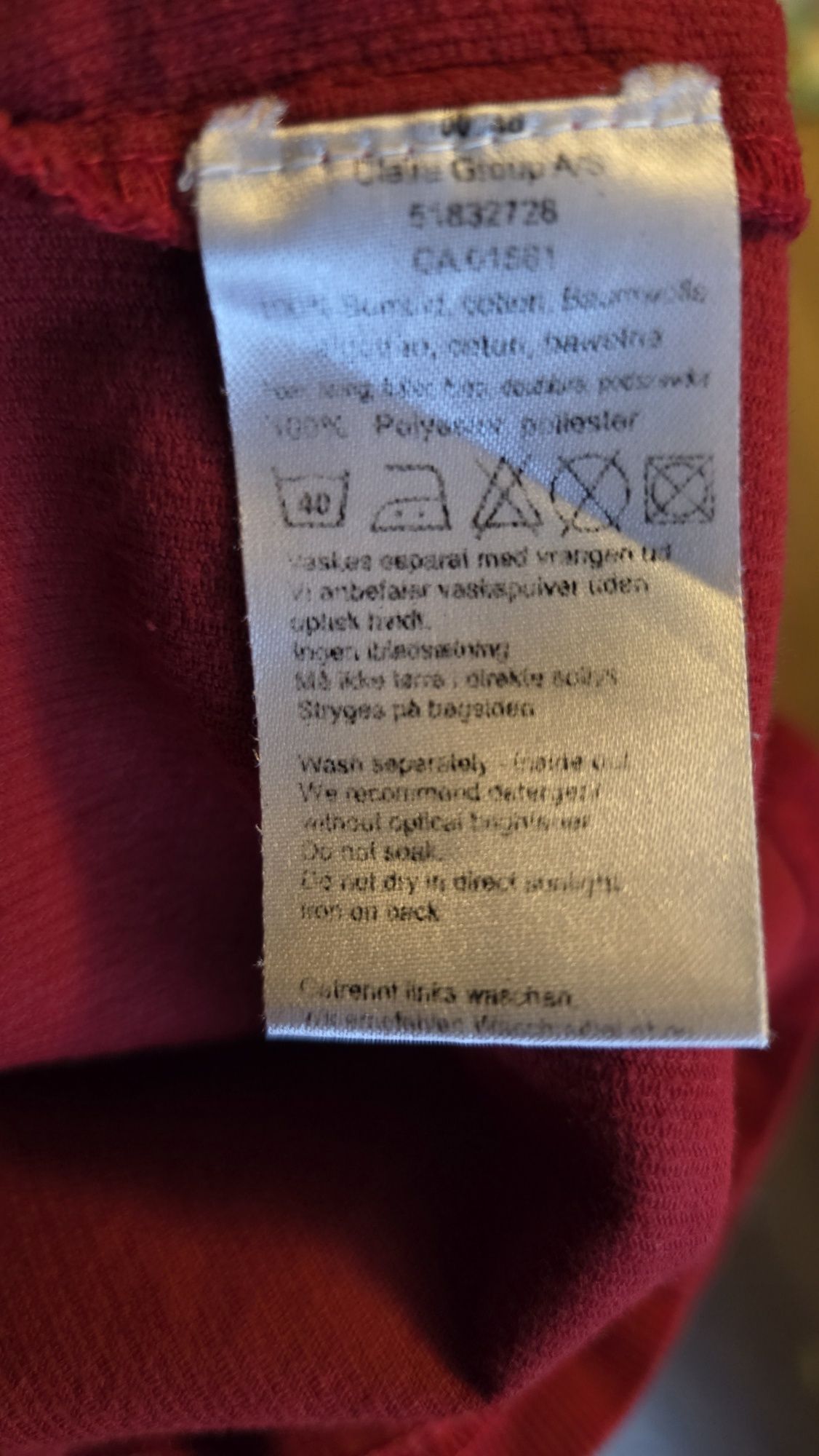 Czerwona sukienka dla dziewczynki z cienkiego sztruksu, 98 cm, Claire