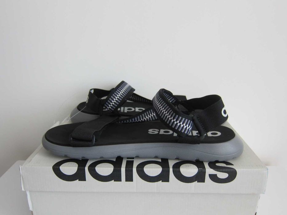 Чоловічі сандалі оригінальні adidas, текстильний верх