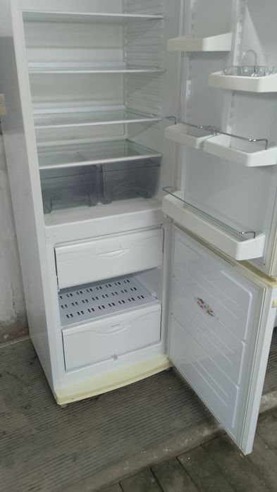 Продам холодильник